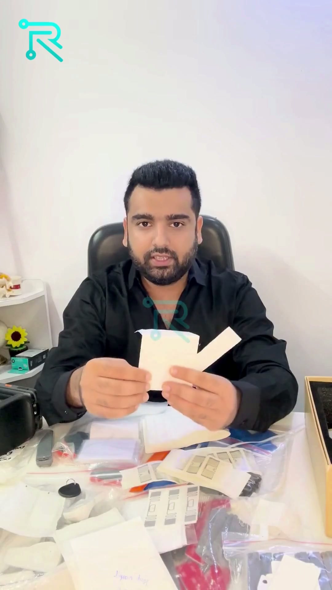 Video Demo: UHF RFID Jewellery Flag Labels & Price Tags